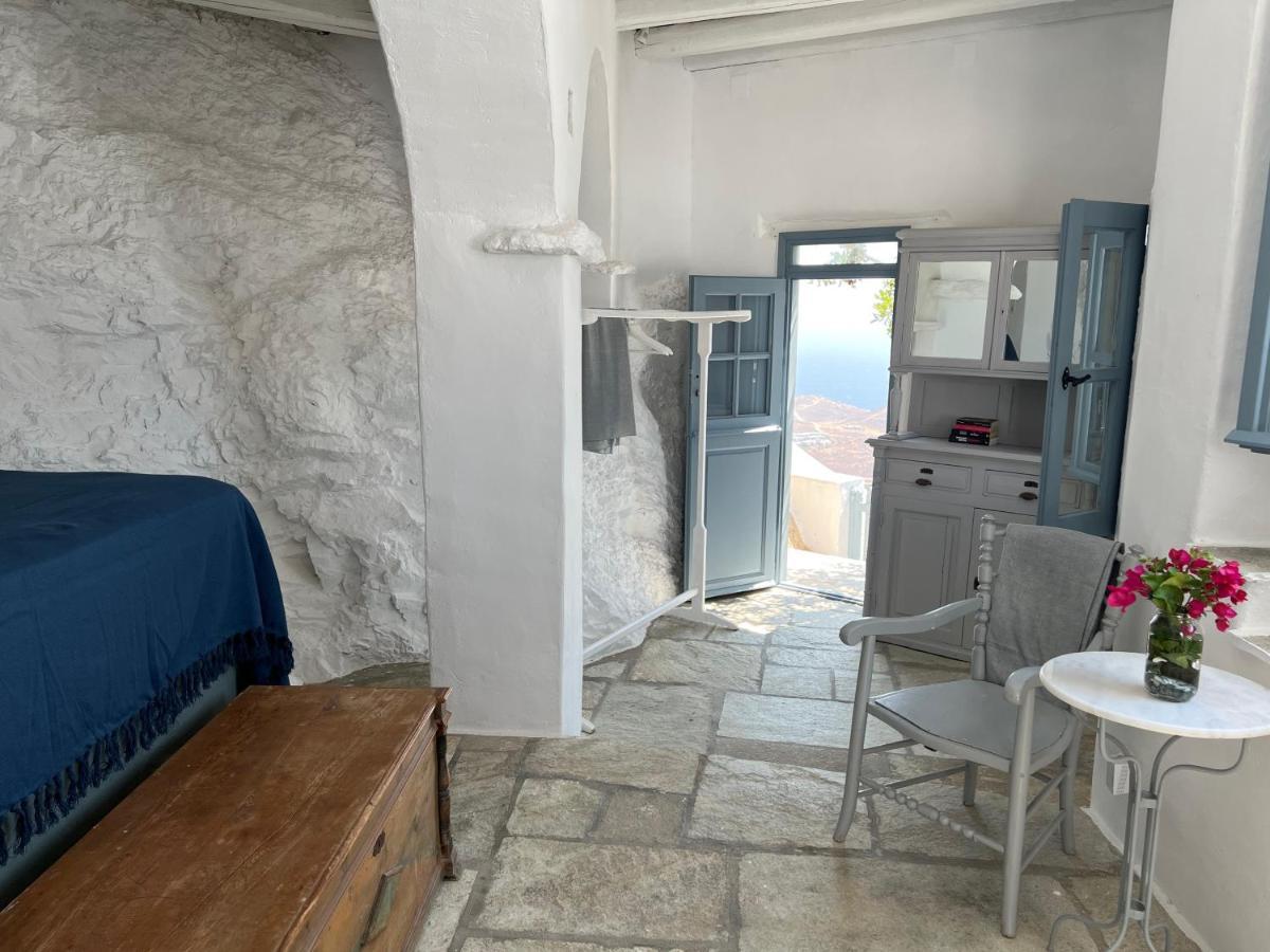 Windhouses Serifos Esterno foto