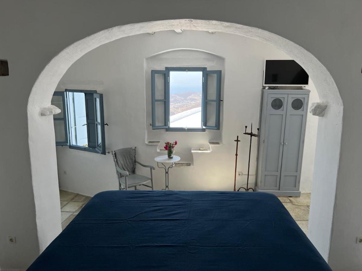 Windhouses Serifos Esterno foto