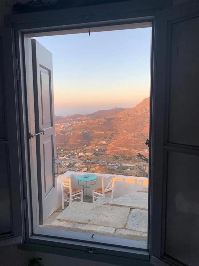 Windhouses Serifos Esterno foto