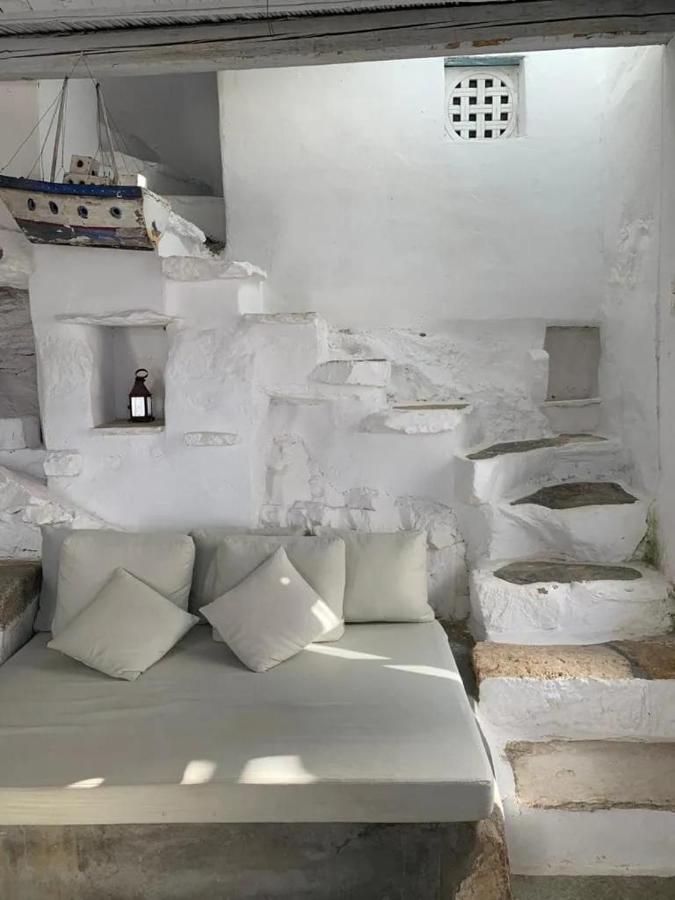 Windhouses Serifos Esterno foto